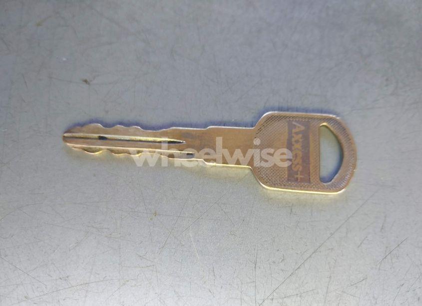 Photo 11 of 2000 Chevrolet Suburban 1500 LS (VIN 3GNEC16T1YG131974)