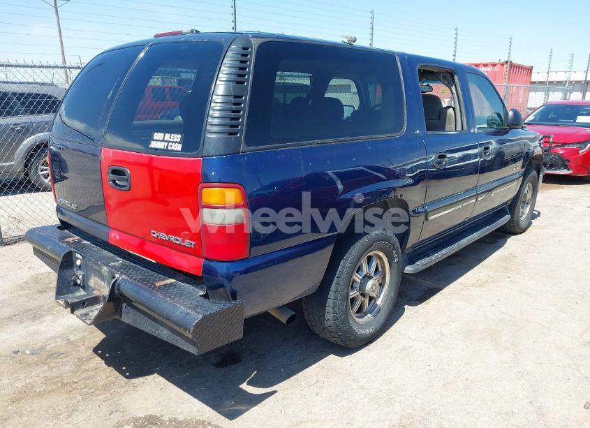 Photo 4 of 2000 Chevrolet Suburban 1500 LS (VIN 3GNEC16T1YG131974)