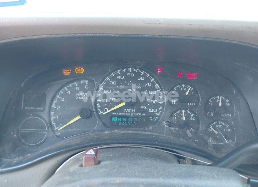 Photo 7 of 2000 Chevrolet Suburban 1500 LS (VIN 3GNEC16T1YG131974)