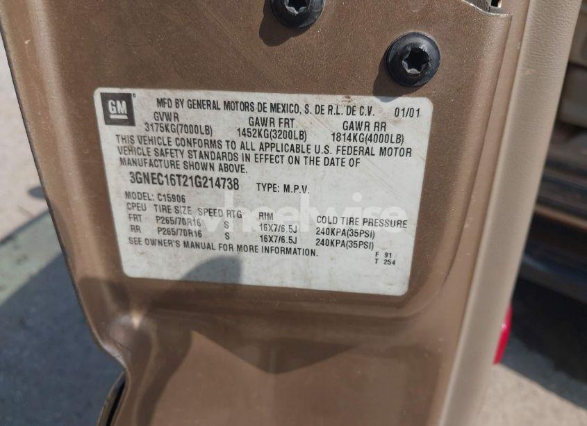 Photo 9 of 2001 Chevrolet Suburban 1500 LT (VIN 3GNEC16T21G214738)