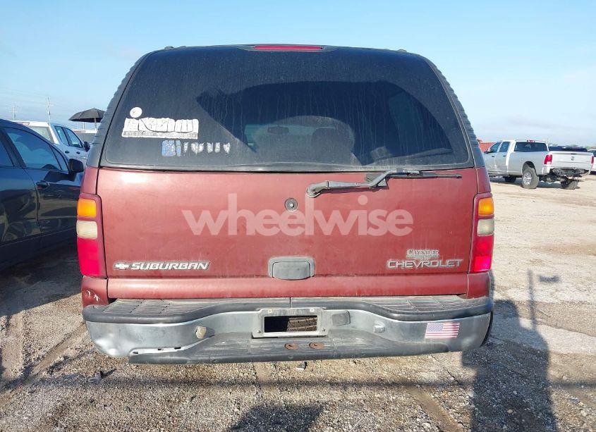 Photo 6 of 2000 Chevrolet Suburban 1500 LS (VIN 3GNEC16T2YG160030)