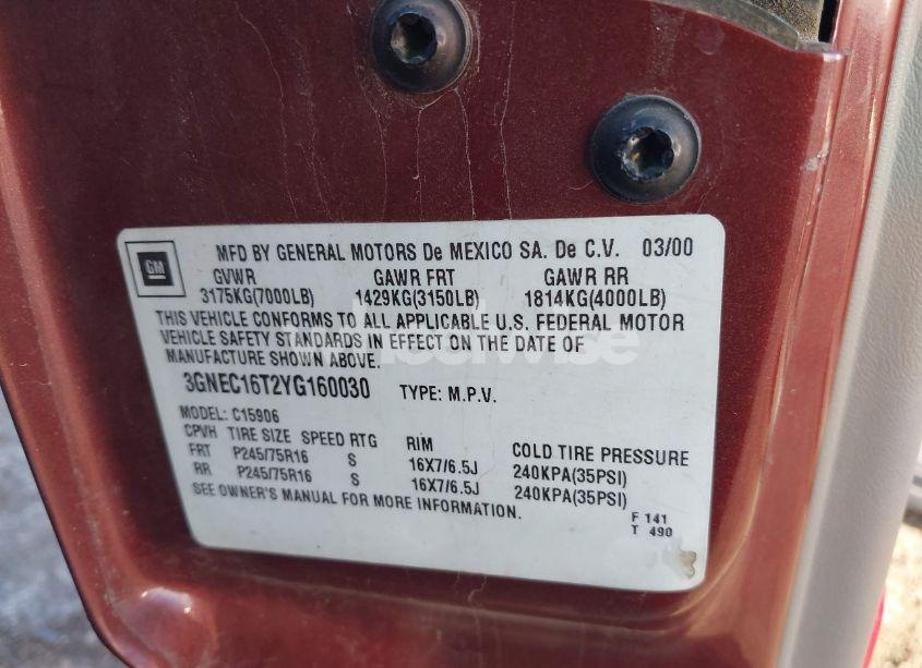 Photo 9 of 2000 Chevrolet Suburban 1500 LS (VIN 3GNEC16T2YG160030)