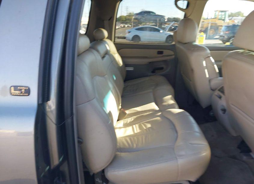 Photo 8 of 2001 Chevrolet Suburban 1500 LT (VIN 3GNEC16T31G136406)