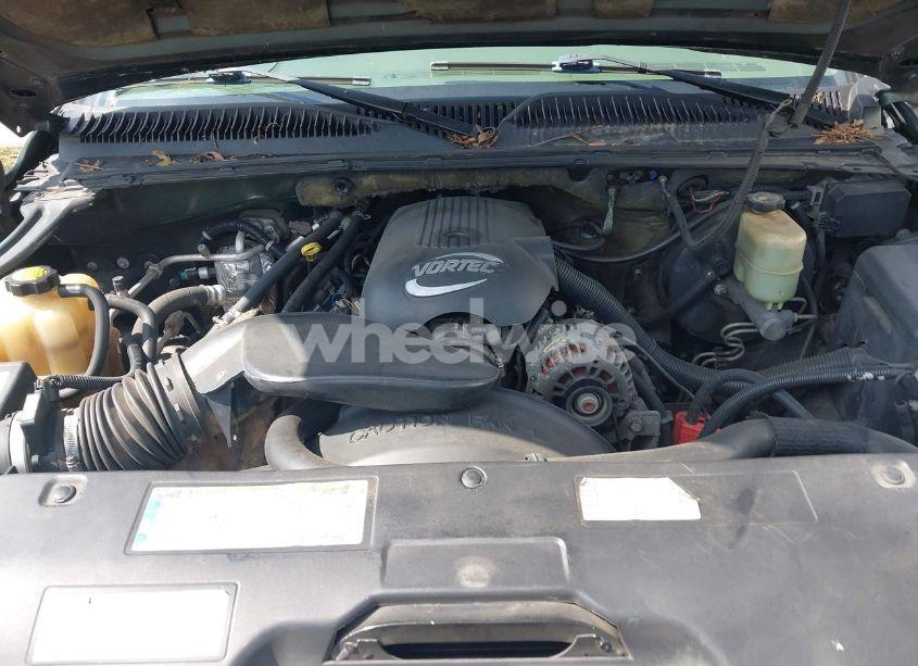 Photo 10 of 2001 Chevrolet Suburban 1500 LS (VIN 3GNEC16T31G259834)