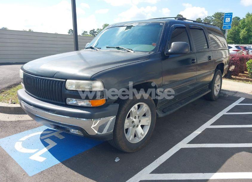 Photo 2 of 2001 Chevrolet Suburban 1500 LS (VIN 3GNEC16T31G259834)