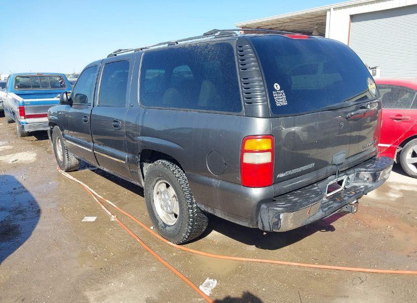 Photo 3 of 2000 Chevrolet Suburban 1500 LS (VIN 3GNEC16T3YG177516)