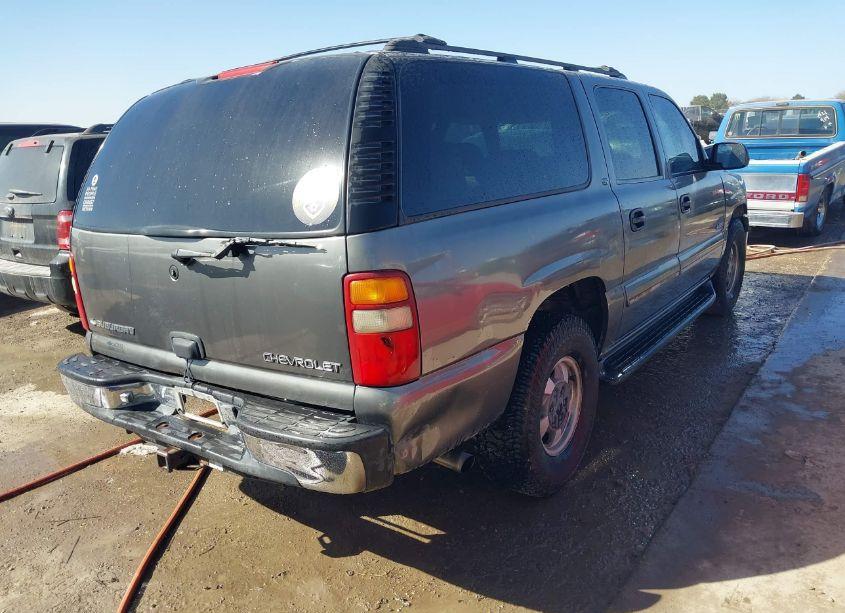 Photo 4 of 2000 Chevrolet Suburban 1500 LS (VIN 3GNEC16T3YG177516)