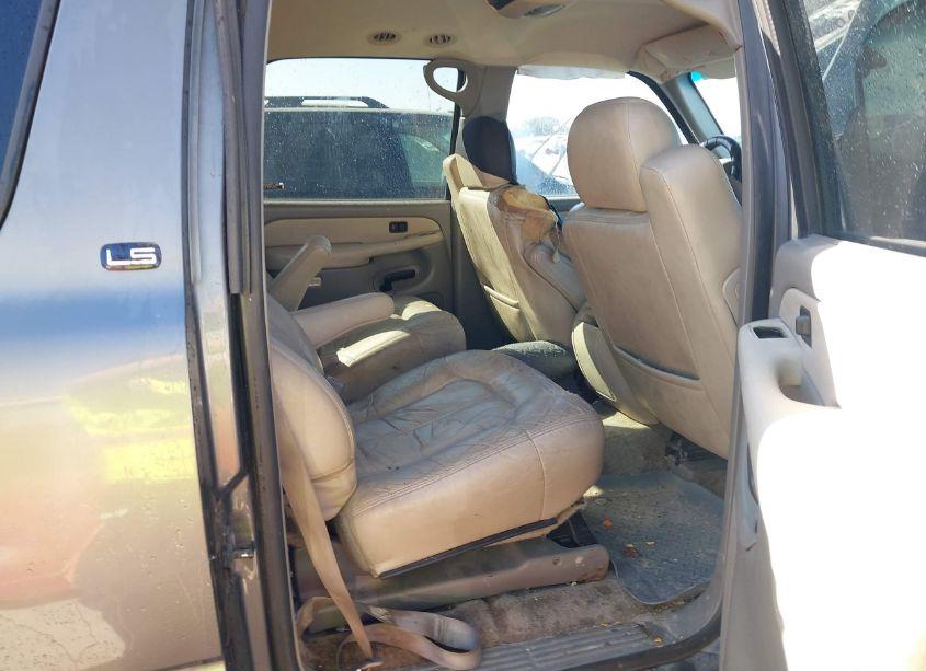 Photo 8 of 2000 Chevrolet Suburban 1500 LS (VIN 3GNEC16T3YG177516)
