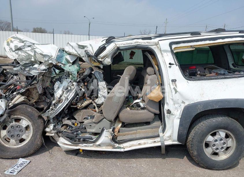 Photo 13 of 2001 Chevrolet Suburban 1500 LS (VIN 3GNEC16T41G247854)