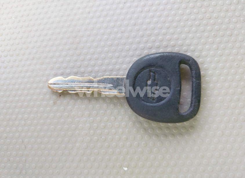 Photo 11 of 2001 Chevrolet Suburban 1500 LS (VIN 3GNEC16T41G272060)