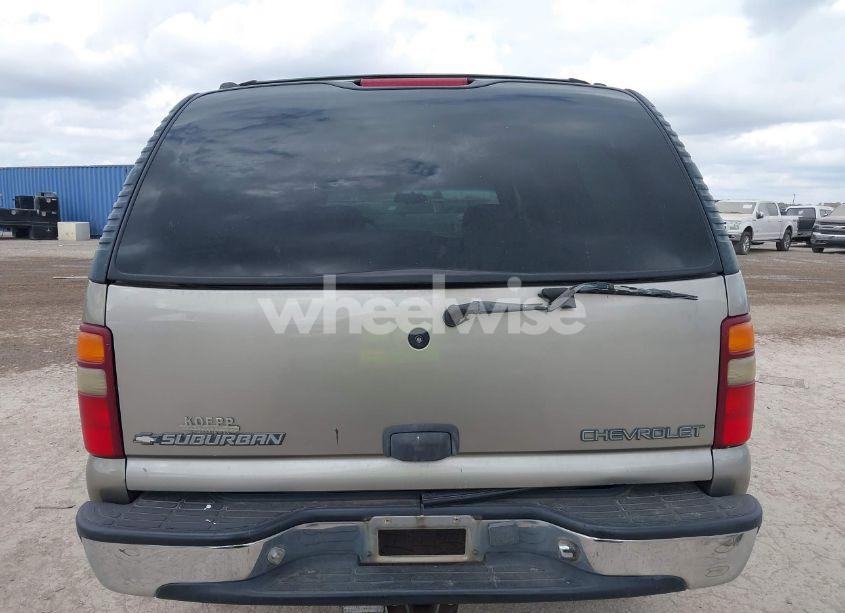 Photo 16 of 2001 Chevrolet Suburban 1500 LS (VIN 3GNEC16T41G272060)