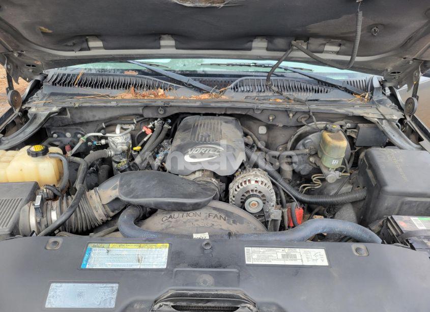 Photo 10 of 2001 Chevrolet Suburban 1500 LS (VIN 3GNEC16T51G199135)