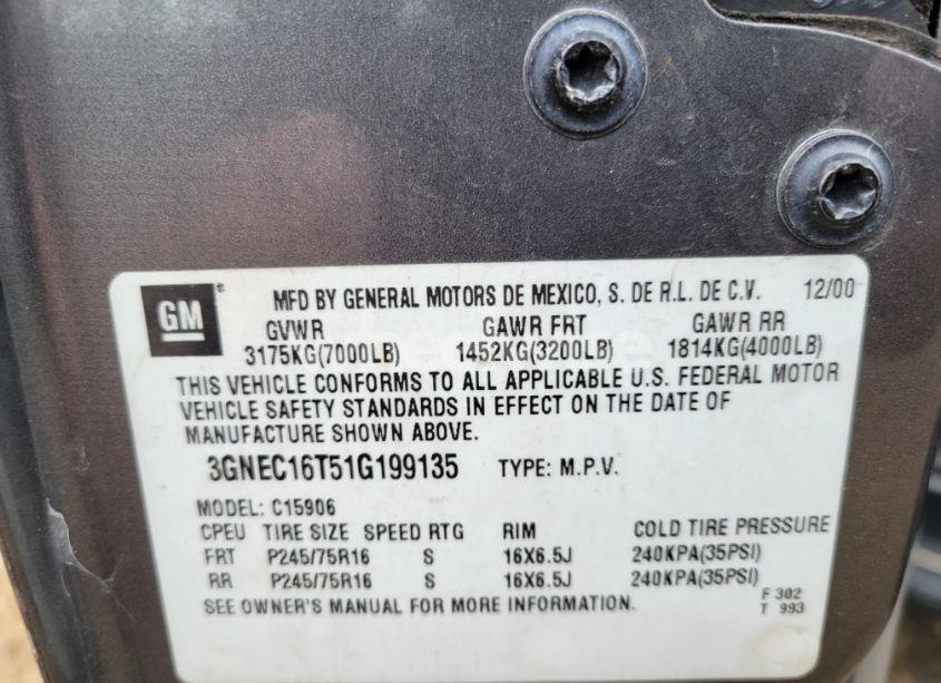 Photo 9 of 2001 Chevrolet Suburban 1500 LS (VIN 3GNEC16T51G199135)