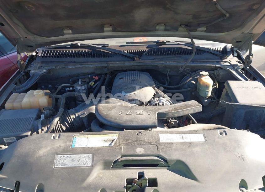 Photo 10 of 2001 Chevrolet Suburban 1500 LS (VIN 3GNEC16T51G226348)