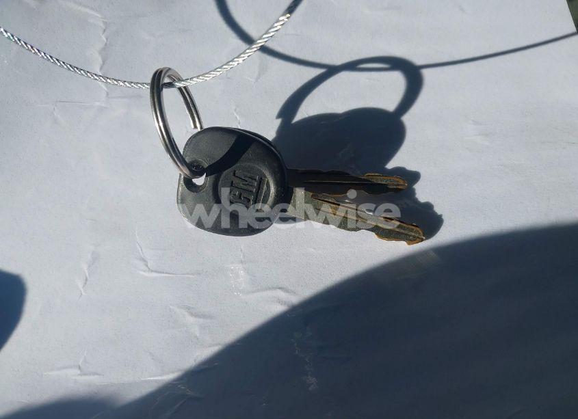 Photo 11 of 2001 Chevrolet Suburban 1500 LS (VIN 3GNEC16T61G258547)