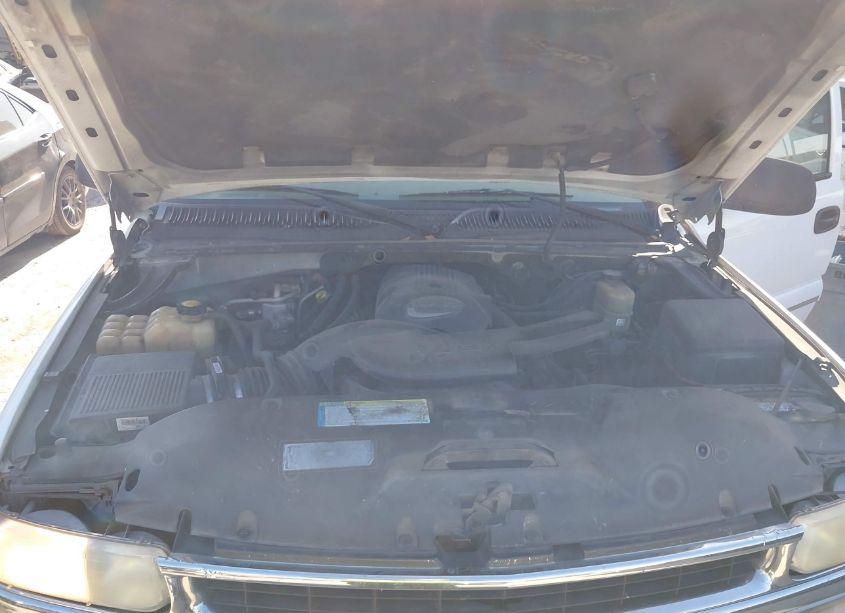 Photo 10 of 2001 Chevrolet Suburban 1500 LS (VIN 3GNEC16T61G279303)