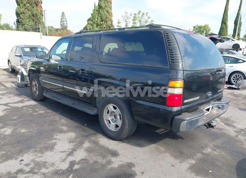 Photo 3 of 2004 Chevrolet Suburban 1500 LT (VIN 3GNEC16T74G283784)