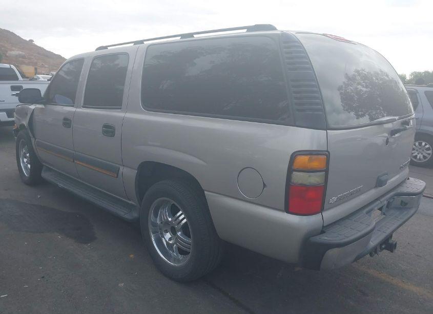 Photo 3 of 2004 Chevrolet Suburban 1500 LS (VIN 3GNEC16T74G312507)