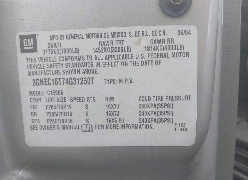 Photo 9 of 2004 Chevrolet Suburban 1500 LS (VIN 3GNEC16T74G312507)