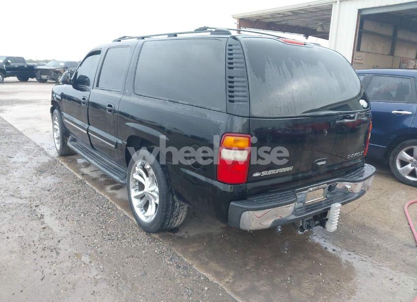 Photo 3 of 2001 Chevrolet Suburban 1500 LT (VIN 3GNEC16T81G216977)