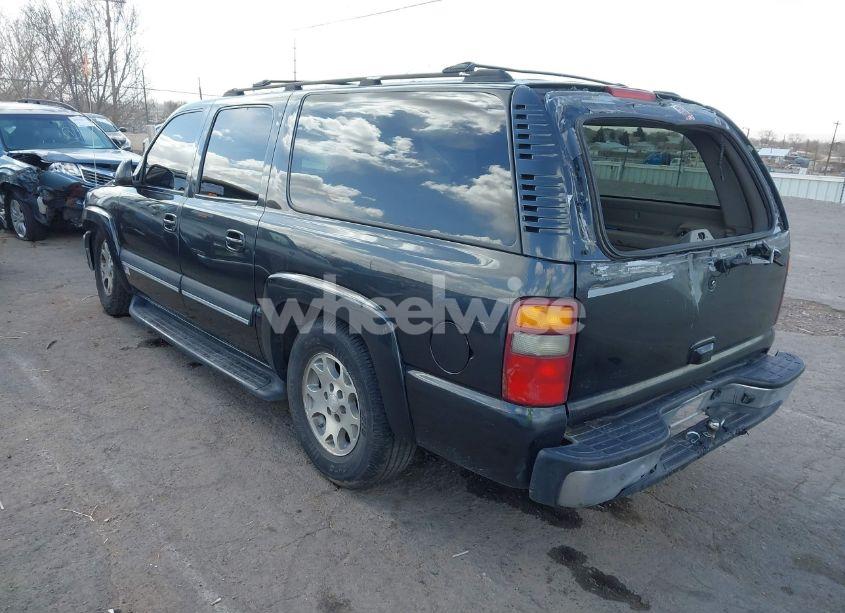 Photo 3 of 2003 Chevrolet Suburban 1500 LS (VIN 3GNEC16T83G166374)