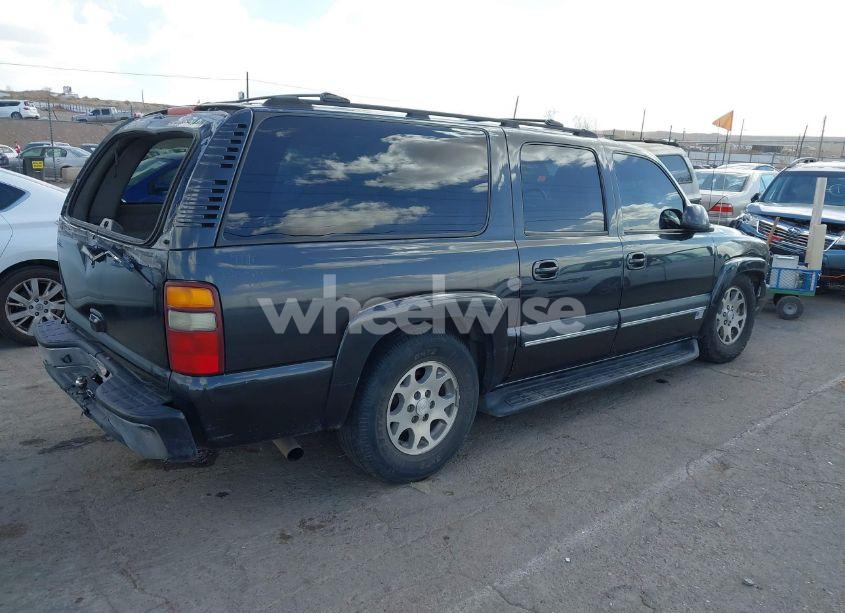 Photo 4 of 2003 Chevrolet Suburban 1500 LS (VIN 3GNEC16T83G166374)