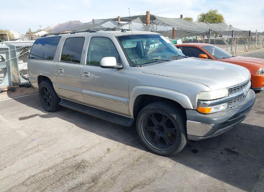 2004 Chevrolet Suburban 1500 LT (VIN 3GNEC16T84G184360) main photo