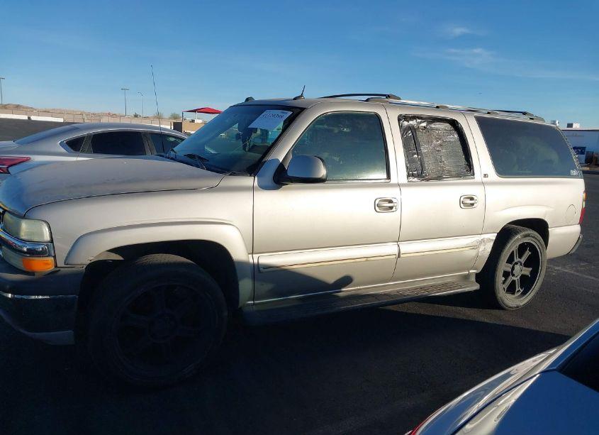 Photo 6 of 2004 Chevrolet Suburban 1500 LT (VIN 3GNEC16T84G184360)