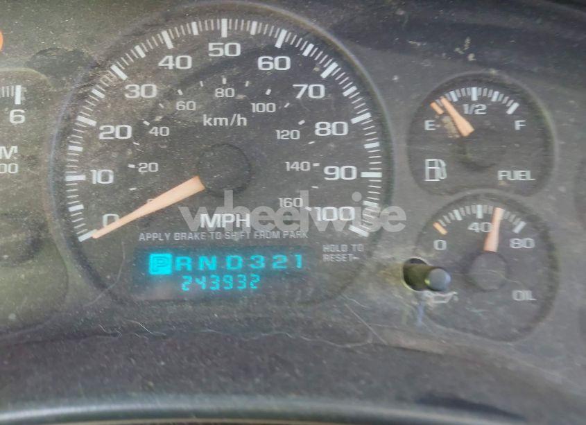 Photo 7 of 2001 Chevrolet Suburban 1500 LS (VIN 3GNEC16T91G212209)