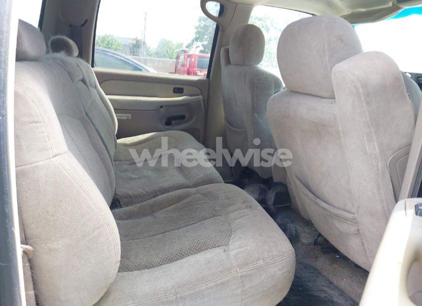 Photo 8 of 2001 Chevrolet Suburban 1500 LS (VIN 3GNEC16T91G212209)