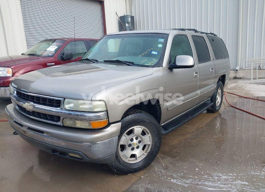 Photo 2 of 2001 Chevrolet Suburban 1500 LT (VIN 3GNEC16T91G250278)