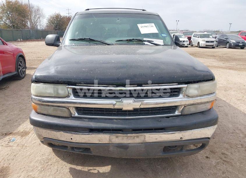 Photo 6 of 2000 Chevrolet Suburban 1500 LT (VIN 3GNEC16T9YG215721)
