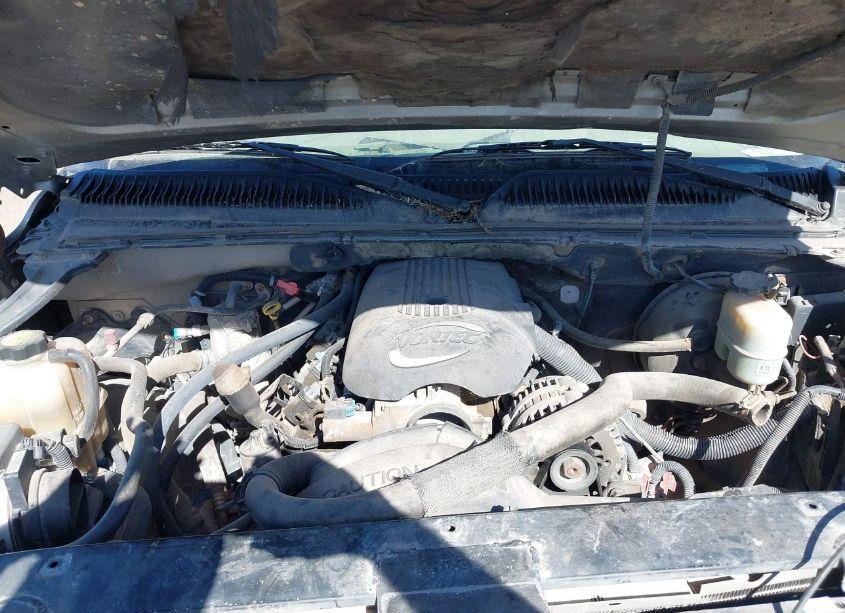 Photo 10 of 2001 Chevrolet Suburban 1500 LS (VIN 3GNEC16TX1G267283)