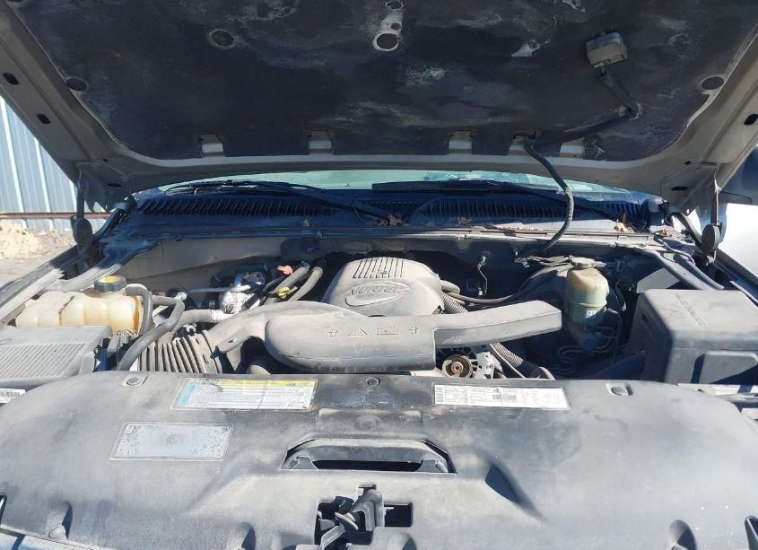 Photo 10 of 2001 Chevrolet Suburban 1500 LS (VIN 3GNEC16TX1G273018)