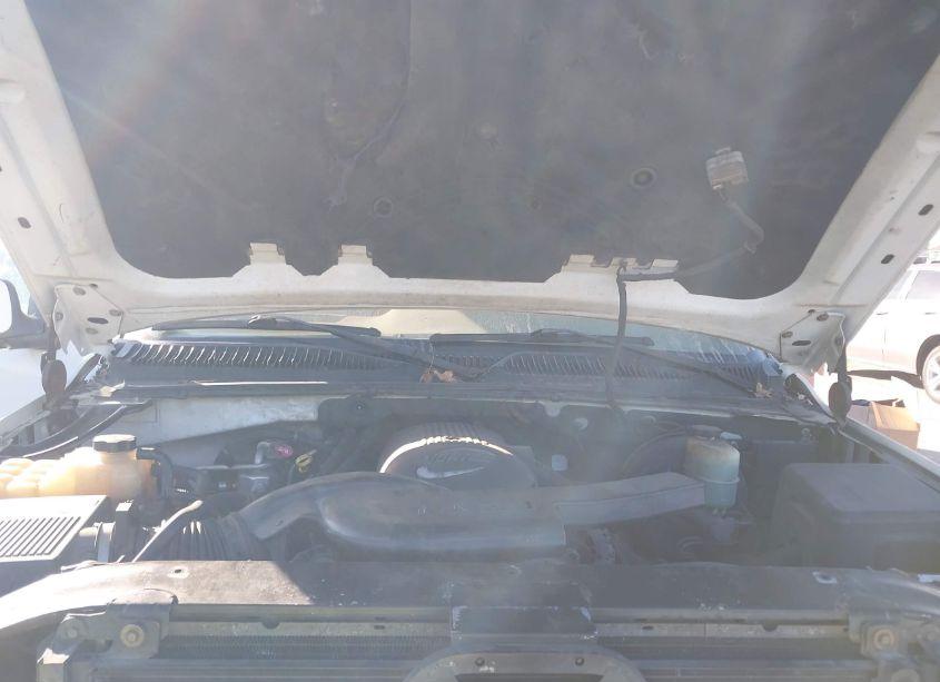 Photo 10 of 2002 Chevrolet Suburban 1500 LT (VIN 3GNEC16Z02G147062)