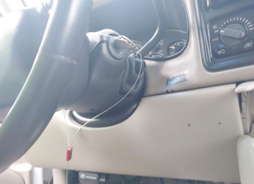 Photo 11 of 2002 Chevrolet Suburban 1500 LT (VIN 3GNEC16Z02G147062)