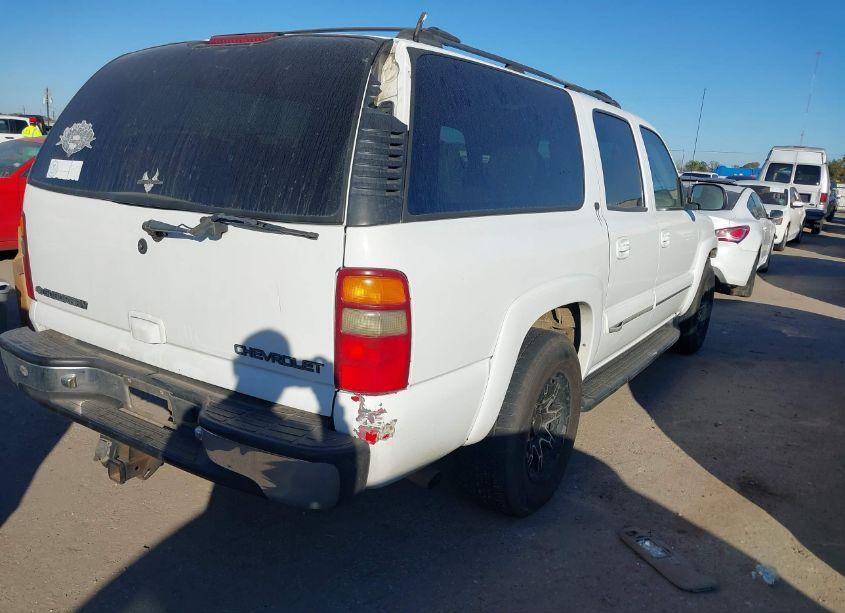 Photo 4 of 2002 Chevrolet Suburban 1500 LT (VIN 3GNEC16Z02G147062)