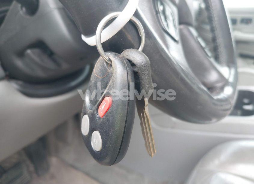 Photo 11 of 2005 Chevrolet Suburban 1500 Z71 (VIN 3GNEC16Z05G221875)