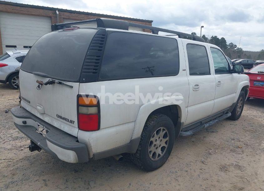 Photo 4 of 2005 Chevrolet Suburban 1500 Z71 (VIN 3GNEC16Z05G221875)