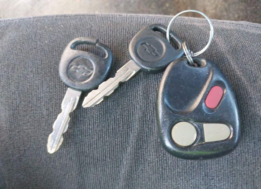 Photo 11 of 2002 Chevrolet Suburban 1500 LS (VIN 3GNEC16Z12G339171)