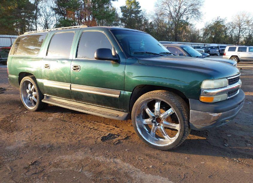 2004 Chevrolet Suburban 1500 LS (VIN 3GNEC16Z14G307002) main photo