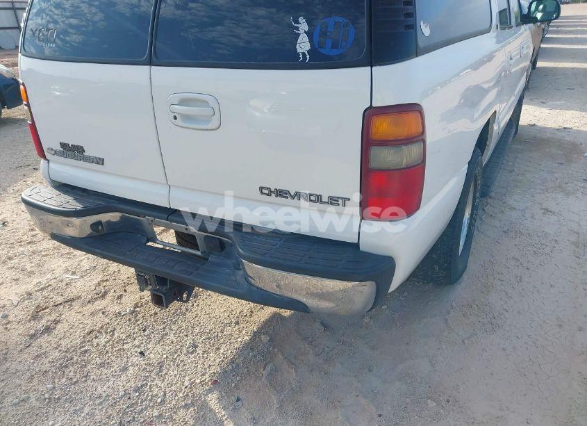 Photo 6 of 2003 Chevrolet Suburban 1500 LT (VIN 3GNEC16Z23G234625)