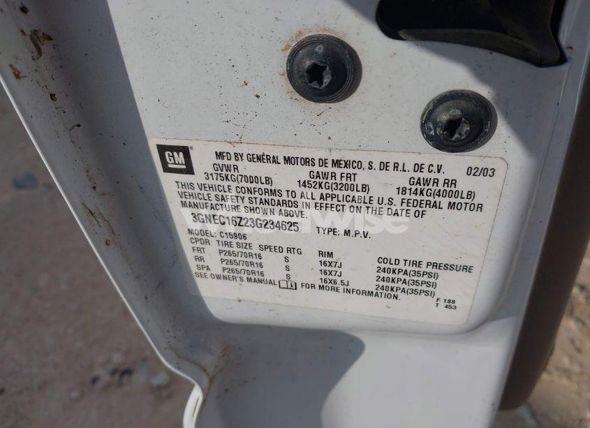 Photo 9 of 2003 Chevrolet Suburban 1500 LT (VIN 3GNEC16Z23G234625)