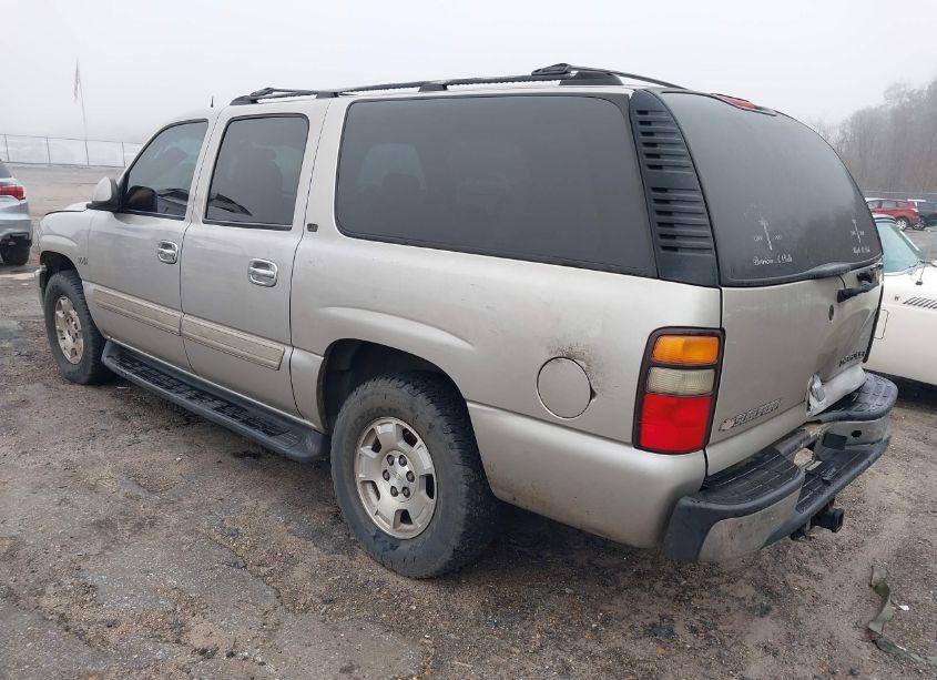 Photo 3 of 2004 Chevrolet Suburban 1500 LT (VIN 3GNEC16Z24G208057)