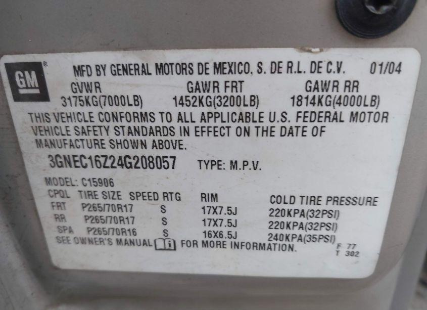 Photo 9 of 2004 Chevrolet Suburban 1500 LT (VIN 3GNEC16Z24G208057)