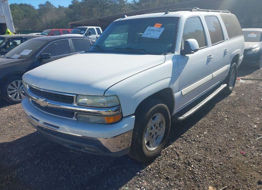 Photo 2 of 2004 Chevrolet Suburban 1500 LT (VIN 3GNEC16Z24G211167)