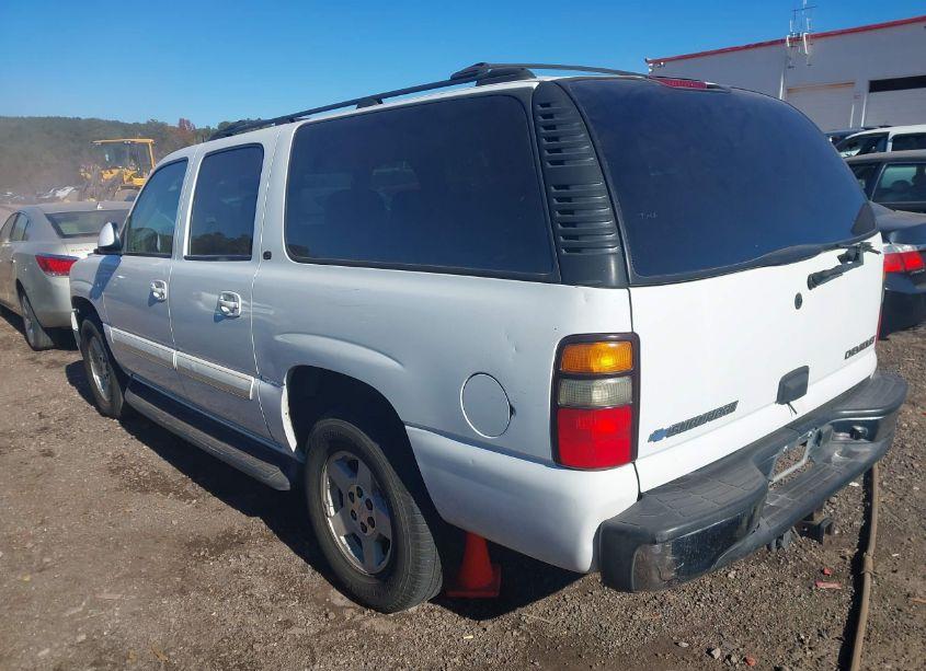 Photo 3 of 2004 Chevrolet Suburban 1500 LT (VIN 3GNEC16Z24G211167)