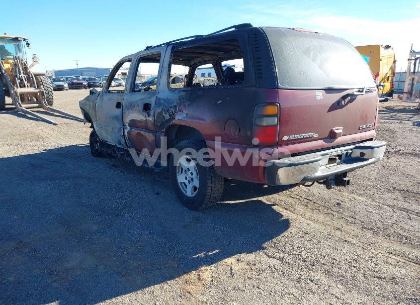 Photo 3 of 2004 Chevrolet Suburban 1500 LT (VIN 3GNEC16Z24G318784)