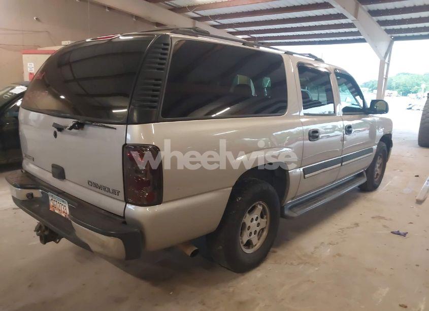 Photo 4 of 2005 Chevrolet Suburban 1500 LS (VIN 3GNEC16Z25G136603)