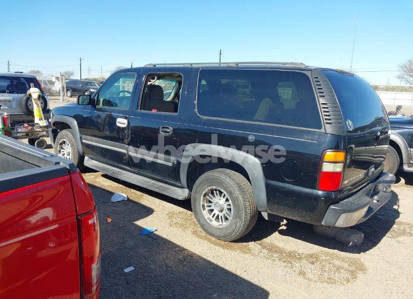 Photo 3 of 2005 Chevrolet Suburban 1500 LS (VIN 3GNEC16Z25G158598)